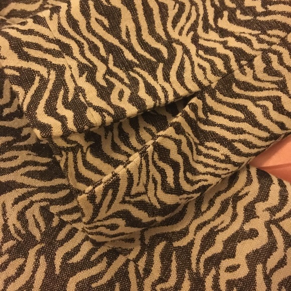 SALE! Dana Buchman jacket - Picture 4 of 9